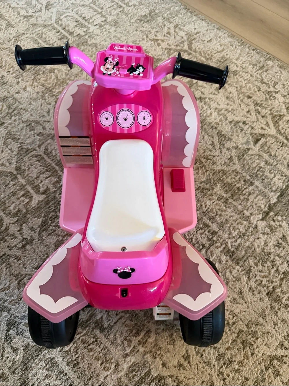Disney Minnie Mouse Hot Pink and White Ride-On Quad